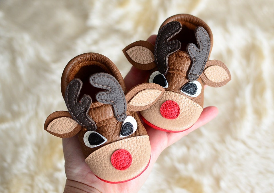 Grinch moccasins deals