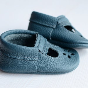 Real Leather Ink Blue Handmade Unisex Moccasins, Newborn Baby Moccs, Toddler Shoes, Infant Soft Soles, Baby First Shoes, Summer Sandals image 3