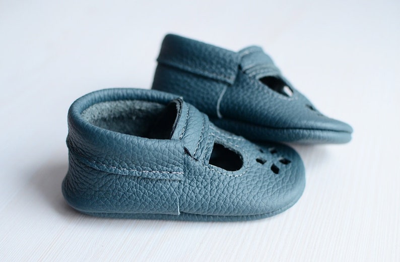 Real Leather Ink Blue Handmade Unisex Moccasins, Newborn Baby Moccs, Toddler Shoes, Infant Soft Soles, Baby First Shoes, Summer Sandals image 3