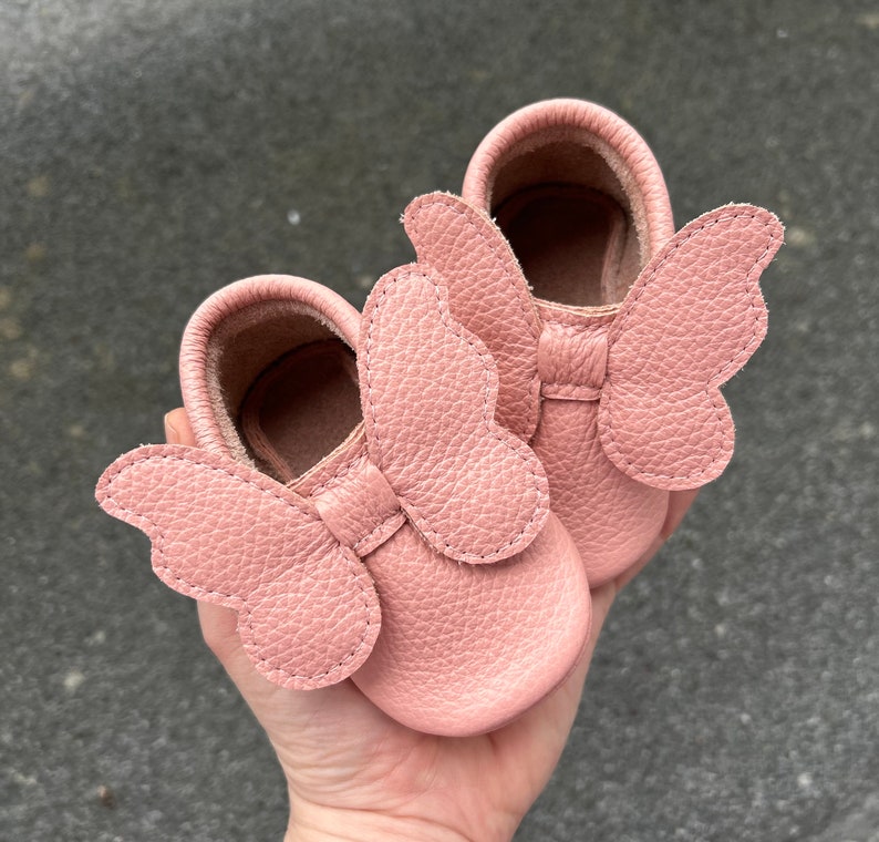 READY TO SHIP 6-12 Months Pink Butterfly Wings Baby Shoes, Real Leather Handmade Soft Soles, Newborn Baby First Shoes, Baby Shower Gift image 3