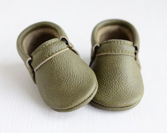 Soft Leather Baby First Shoes, Olive Green Unisex Classic Moccasins, Handmade Booties, Soft Soles, Toddler Shoes, Baby Shower Gift