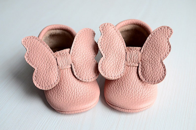 READY TO SHIP 6-12 Months Pink Butterfly Wings Baby Shoes, Real Leather Handmade Soft Soles, Newborn Baby First Shoes, Baby Shower Gift image 1