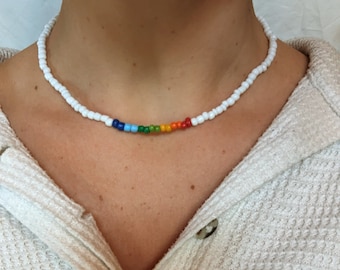 Coole weiße Perlenkette mit Regenbogen, LGBTQIA+, Choker