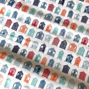 Patchworkstoff von Makower UK mit bunten Strandhütten