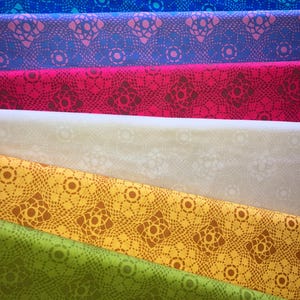 Patchworkstoff von Andover, Sun Prints in 6 Farben, Crochet