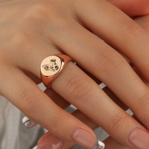 Signet Ring Custom - Pet Portrait Signet Ring - Personalized Ring Gold Signet Ring - Engraved Ring Pet Photo -Signet Ring Women Dog Mom Gift