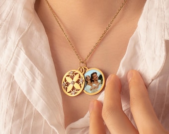Gift Ideas for Her - Custom Couple Photo Necklace for Girlfriend - Diamond 4-leaf Clover Pendant with Photo - Photo Locket Necklace