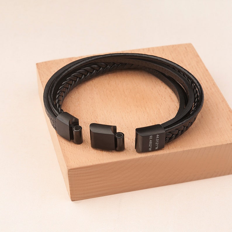 Christmas Gifts for Him Details about   Leather Braided Engraved Name Bracelet 'RALPH' 
