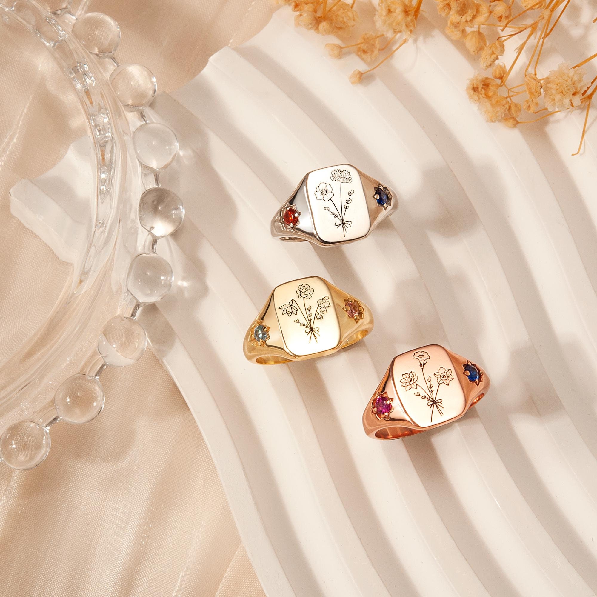Flower Signet Ring - Etsy