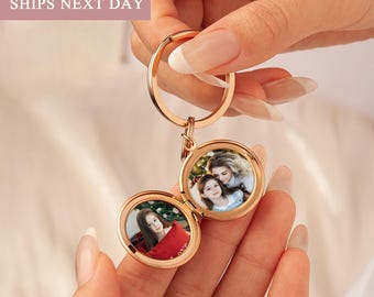 Locket Keychain Photo Custom - Birth Flower Keychain Engraved Name and Date - Locket Pendant for Keys - Pictures Keychain Mom Birthday Gift
