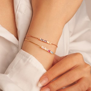 Baguette Birthstone Bracelet - Birthstone Jewelry for Mom - Birthstone Bracelet Mom Gift - Personalized Family Birthstone Bracelet