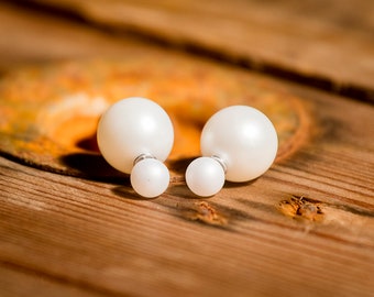 Double Dot double Pearl Earring/Matt White