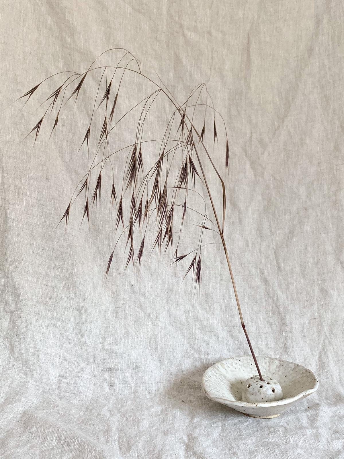 Céramique Ikebana en Glaçure Blanc Crème Off, Arrangement Floral Japonais, Floral