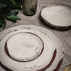 Nouri Terracotta Plates