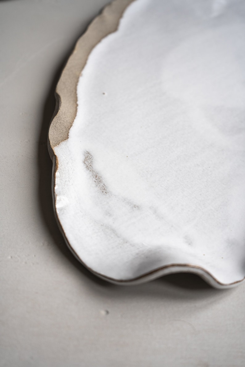 Aires Glossy White Serving Platter image 3