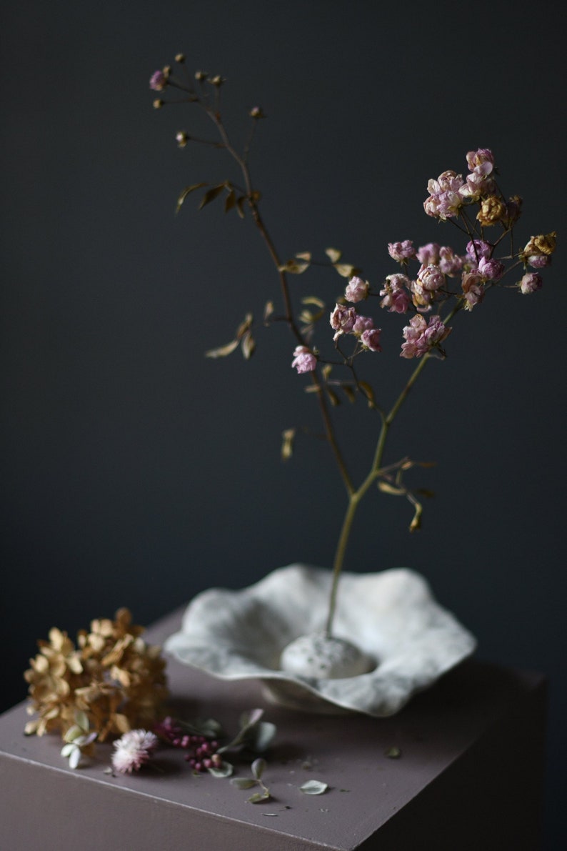 Mila Ikebana, handmade ceramic floral vase, image 2