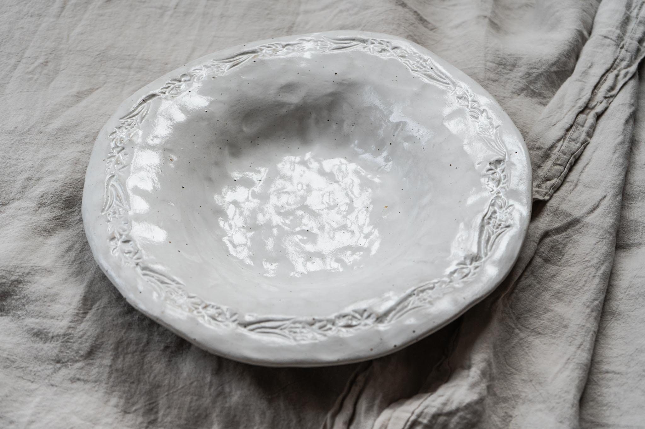 White serving bowls and platters cheap
