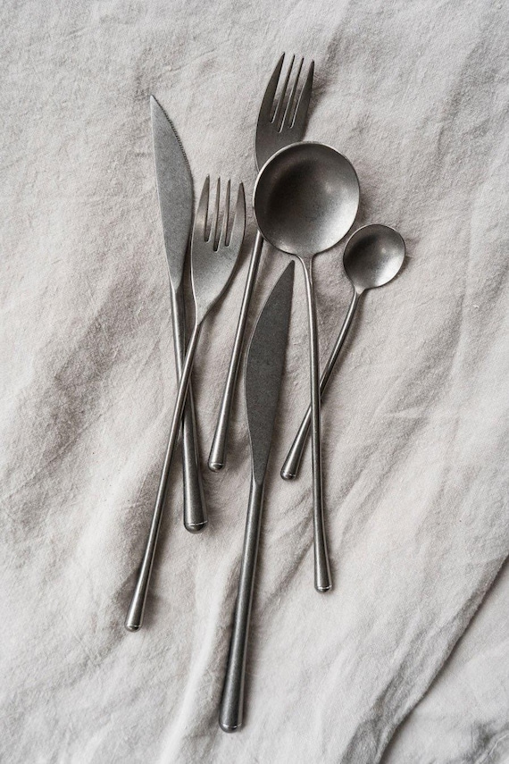 Stonewashed Flatware in Silver, brushed stainless steel