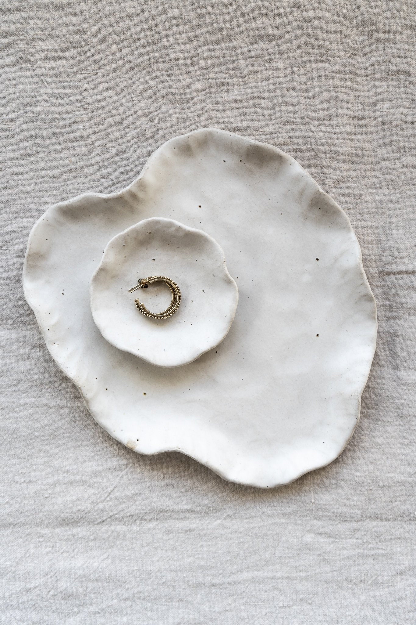 Lily Pad Jewellery Dish in Flat White Glaze