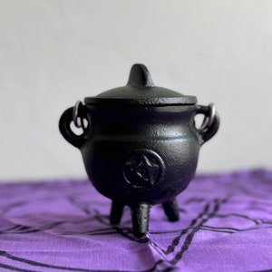 Cast Iron Cauldron with lid, potions and brews, candle holder, cast iron cauldron pot, pentagram, cast iron cauldron incense burner