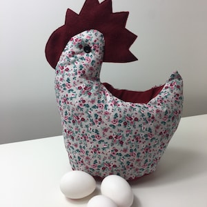 Egg warmer, Easter chicken, stuffed chicken in Bordo
