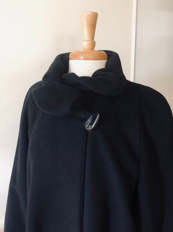 Black ruffle collar full length coat Classic 1940’