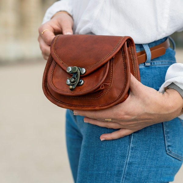 Gürteltasche aus Naturleder im Vintage-Stil, kleine Gürteltasche aus Leder, Gürteltasche aus braunem Leder, braune Ledertasche, GÜRTEL RUND