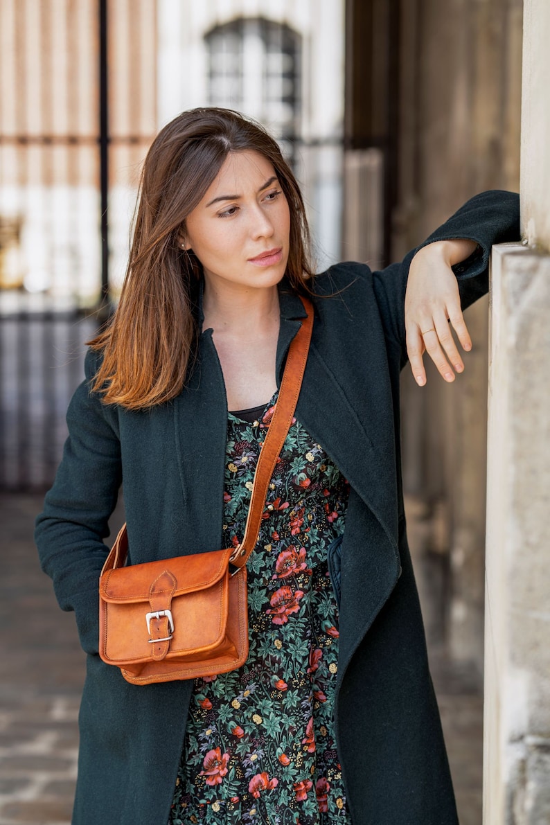 Genuine leather shoulder bag for women, Handmade crossbody bag, Leather shoulder bag brown, Vintage leather shoulder bag, Vintage 70's purse image 2