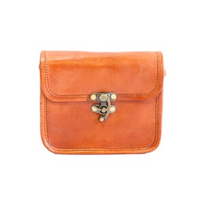 Kleine leren crossbodytas voor dames, vintage stijl tas van natuurlijk leer, bruine leren schoudertas in cottagecore stijl, SLIMI LOCK 2 afbeelding 5