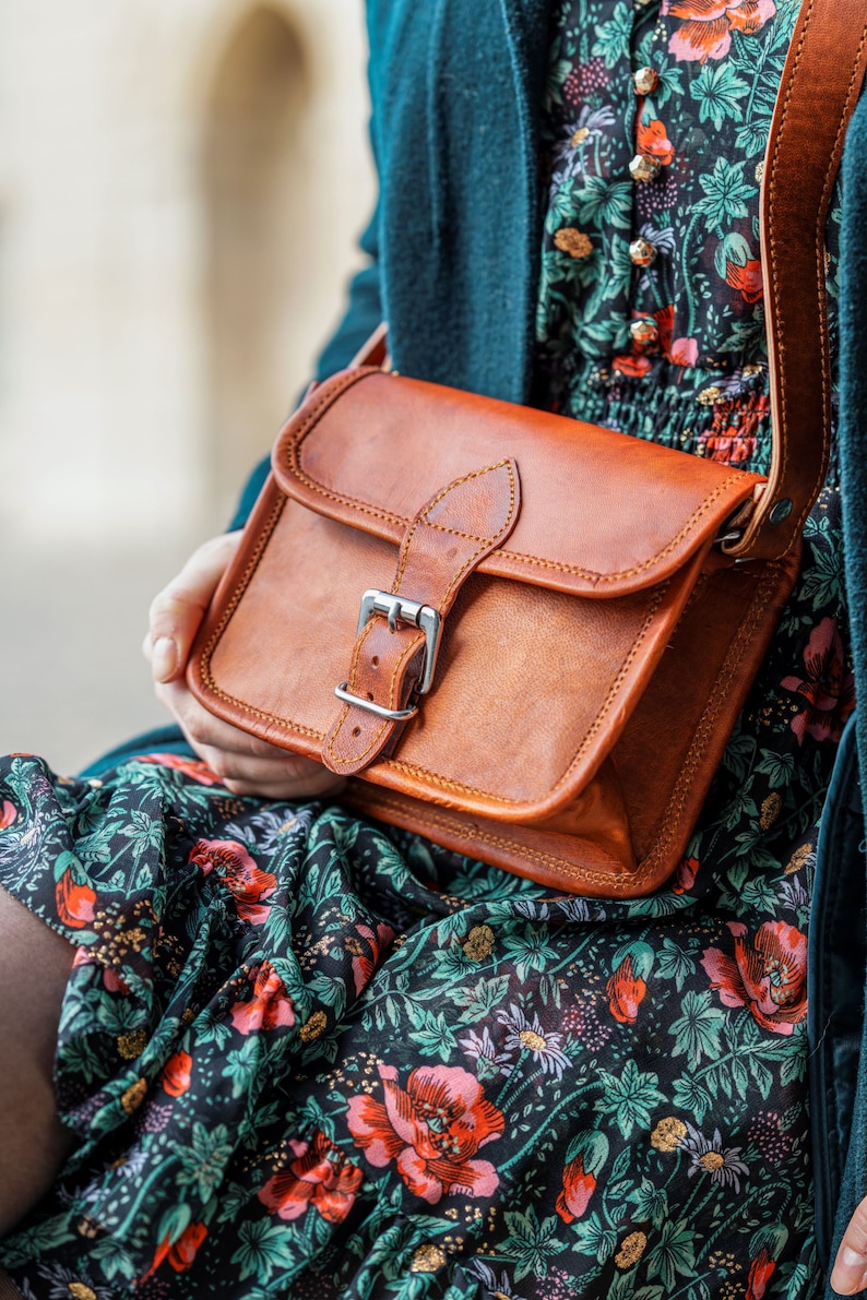 Genuine leather shoulder bag for women, Handmade crossbody bag, Leather shoulder bag brown, Vintage leather shoulder bag, Vintage 70's purse image 1