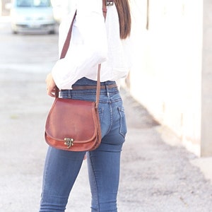 Genuine leather shoulder bag for women, Handmade crossbody bag, Leather shoulder bag brown, Vintage leather shoulder bag, Vintage 70's purse