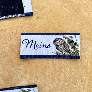 Parche de etiqueta tejida para coser "Mine" con búho de acufactum (1 unidad)