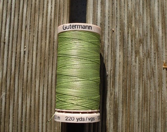 Hand quilting thread Gütermann 200 m light green No. 9837