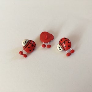 2 ladybug buttons with dangling legs 18 mm Union Knopf