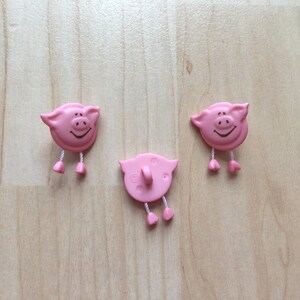 2 pink piggy buttons with dangling legs 18 mm Union Knopf