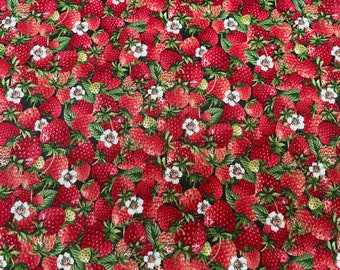 Patchwork fabric, Strawberries fabric 'Strawberries' Summer Days collection from Makower UK