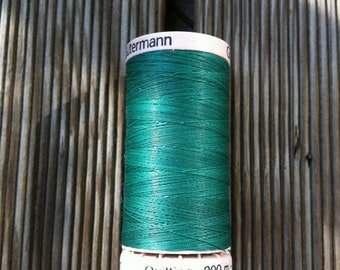 Hand quilting thread Gütermann 200 m No. 8244 grass green