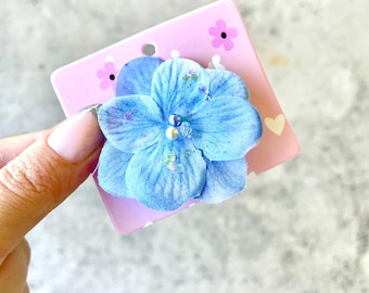 Light Blue Hydrangea Hair Clip/Glitter Floral Hair Accessory Wedding Flower Girl Prom Little Girls Women Hairpin Elegant Bridal Hairpiece