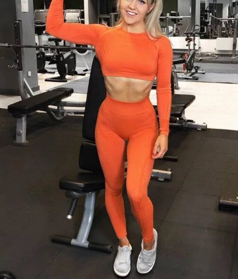 Gym Clothing Tops Leggings Two Piece Workout Clothing Yoga Leggings Fitness Outfit Breathable Sportwear Leggings for Women