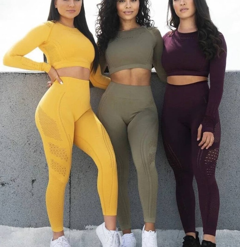 Gym Clothing Tops Leggings Two Piece Workout Clothing Yoga Leggings Fitness Outfit Breathable Sportwear Leggings for Women