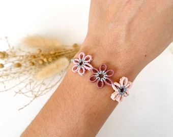 Flower bracelet, colorful bracelet, macrame bracelet in different colors, flower girl, great gift idea for women and girls