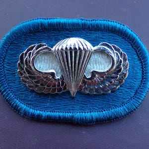 Airborne Jump Wing Badge: Military Paratrooper Pin - Parachutist Wings