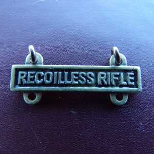 US Army Recoilless Rifle Bar Sterling Silver Badge Insignia Medal Pin Uniform Lapel Vietnam WW2 Military Device Expert Marksman Sharpshooter