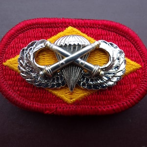 US Army 18th Airborne Corps Field Artillery Jump Wing Patch Oval Badge Military Uniform Parachute Pin Insignia Parachutist Wings Ft Bragg NC