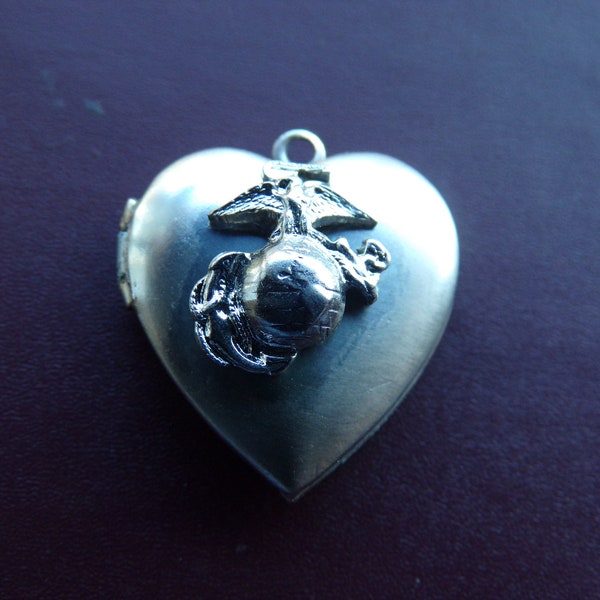 Vintage US Marine Corps Sweetheart EGA Picture Locket Necklace Bracelet USMC Heart Photo Charm Military Insignia Silver Color