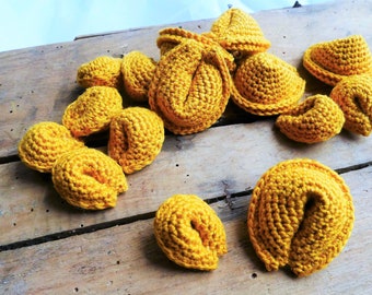 Crocheted tortellini (1) for children's kitchens and grocery stores * Montessori * Crocheted vegetables * Handmade * Crocheted foods for play kitchens