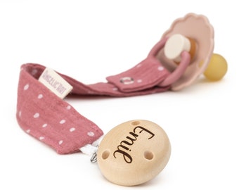 Pacifier strap with engraved names for babies⎮Girls and boys⎮Wood - Natural⎮Personalized pacifier chain⎮Dusky pink dots