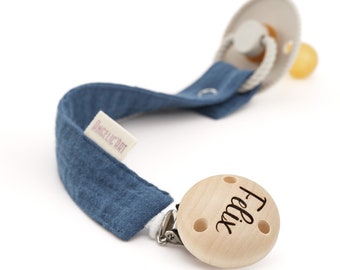 Pacifier strap with engraved names for babies⎮Girls and boys⎮Wood - Natural⎮Personalized pacifier chain⎮Indigo