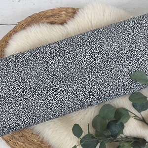 Jersey fabric – leopard print animal print in ecru, dusty rose, light grey, olive green, denim blue – Oeko-Tex Standard 100 No. 201 – from 50 cm ecru 201-318