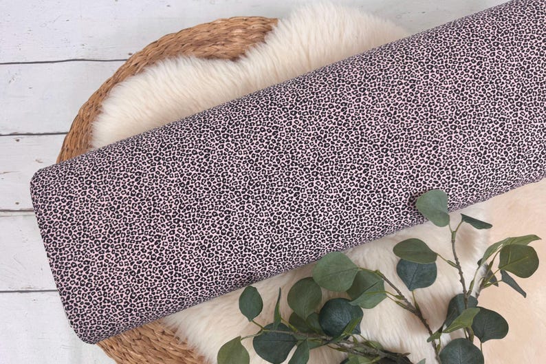 Jersey fabric – leopard print animal print in ecru, dusty rose, light grey, olive green, denim blue – Oeko-Tex Standard 100 No. 201 – from 50 cm hell altrosa 201-319